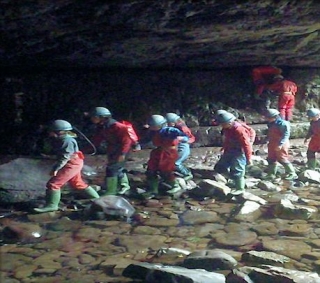 Entering the cave system.jpg